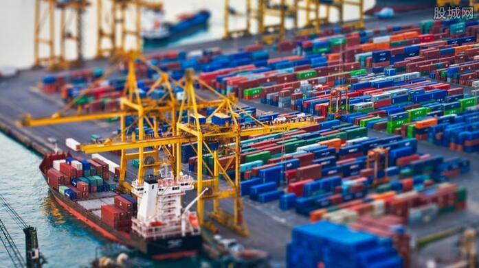 我国外贸韧性彰显 前10个月货物贸易进出口总值34.32万亿元，稳中提质态势持续